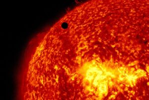 NASA探査機、初めて太陽コロナに「触れた」