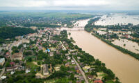 世界最大のiPhone生産拠点、鄭州の洪水に注目