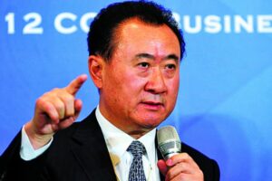 上海ディズニー「赤字が20年間続く」＝中国富豪