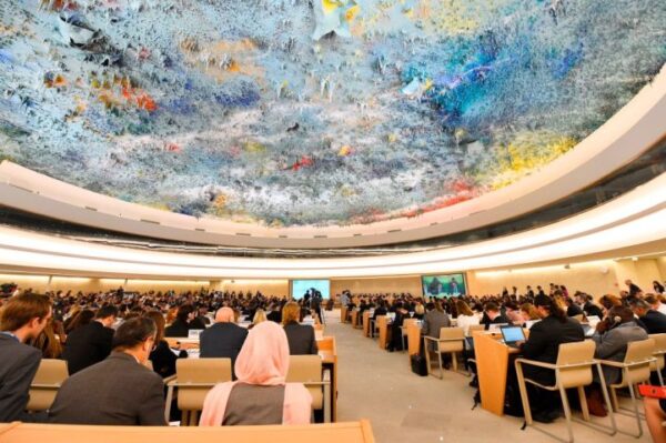 中国、国連会議で西側の人権改善勧告を拒否