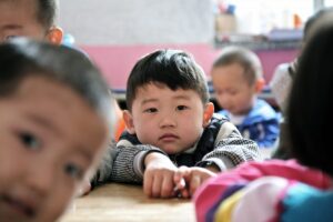 中国共産党、幼稚園児にも政治教育　保護者が「アンチ洗脳対策」で抵抗