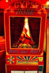 9歳の子供占い師