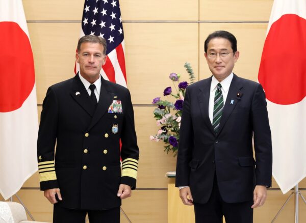 中国、台湾侵攻なら対露制裁の「500倍以上」の影響＝米司令官