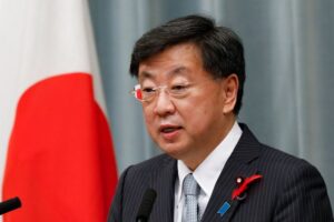 石油備蓄の放出要請、コメント控える＝松野官房長官