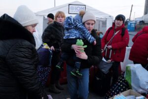 ウクライナ難民、260万人に　周辺国対応に追われる