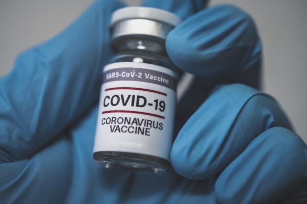 新型コロナのワクチン接種「数か月後でも起きる心臓の異常」