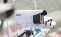 英、ハイクビジョンなど中国メーカーの監視カメラ使用規制　政府機関で