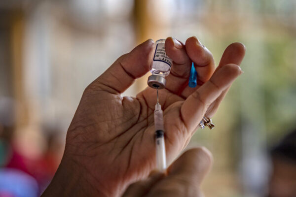 推奨ワクチンを全て接種した人はコロナ感染しやすい＝研究結果（2）