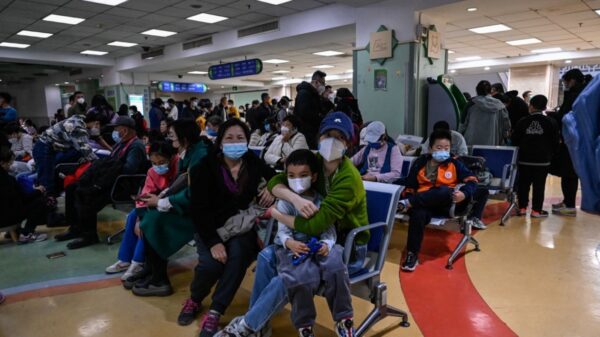 医師も指摘「病院はコロナ検査をしない」　感染しても流感あつかい＝中国