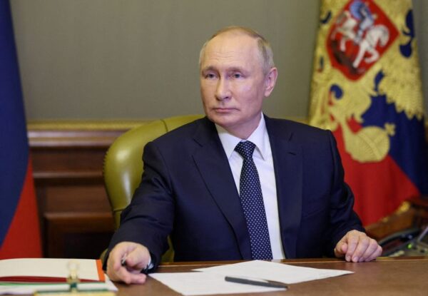 焦点：続投目指すプーチン氏に経済は追い風、制裁すり抜けインフレも制御可能か