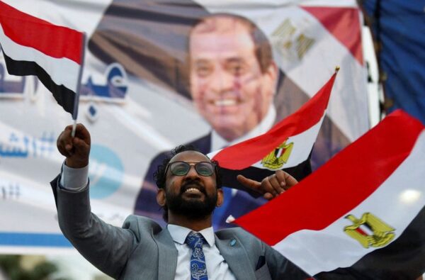 エジプトのシシ大統領、3期目続投へ　得票率89.6％