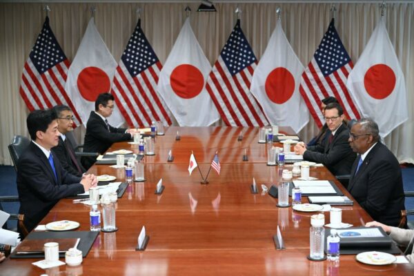日本は世界の安全保障を守るリーダーシップを発揮する＝米国防省日本政策担当