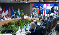 G20外相会合　提携して国際的な緊張に対応　グローバル・ガバナンス改革を推進