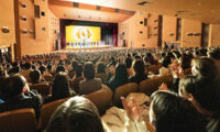 神韻公演が神戸で大盛況「真善忍、不朽の価値観」観客らが共感語る