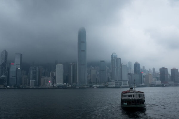 香港が連続5年で財政赤字を記録　