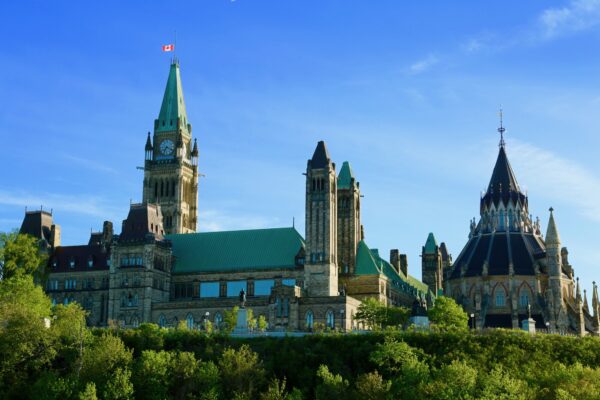 カナダ政府、「外国干渉対策法」可決　外国代理人登記制度を設立