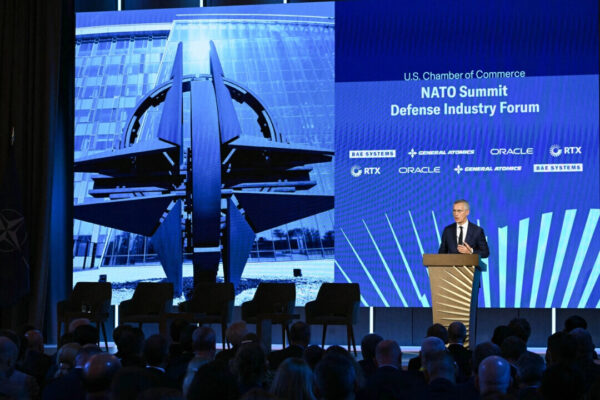 NATO　2％の防衛費を義務化へ　ストルテンベルグ事務総長