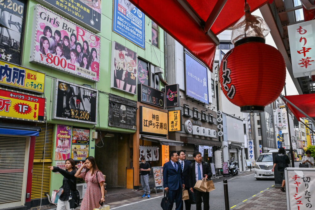 学者からバレエダンサーまで、中国人が日本に移住する理由