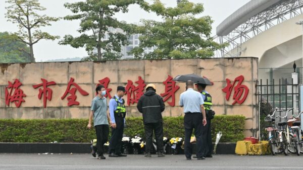 珠海の悲劇　警察が情報を削除 追悼花束が撤去