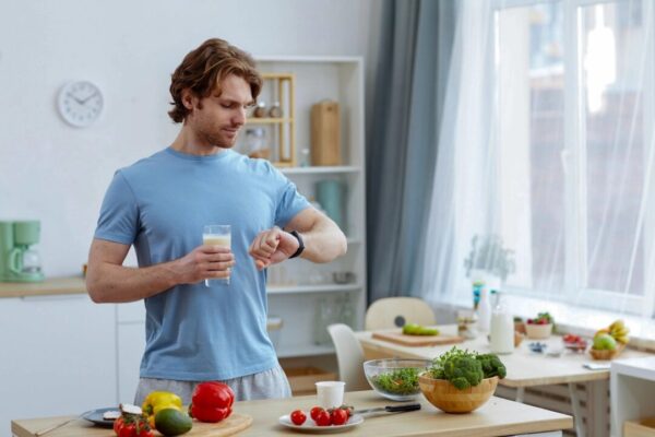 糖尿病と朝食の関係　血糖値を左右するタイミングとは