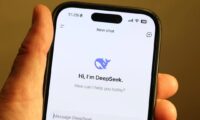 中国AIアプリ「DeepSeek」　中共寄りの偏向を露呈