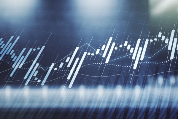 バフェット氏の商社株買い増し示唆で日経平均下支え　三菱商事など大幅高