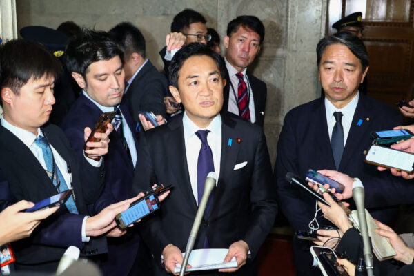 国民民主・玉木氏が役職停止終え代表復帰　「手取りを増やす夏に」