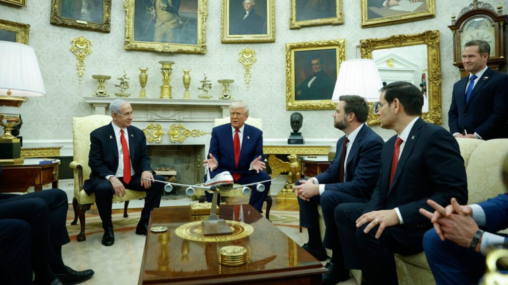 米政府　50か国と関税交渉を開始