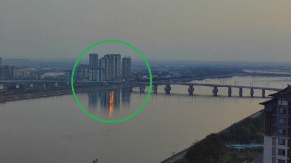 水鏡に現れた「燃える奇妙な光」中国で再び【動画あり】