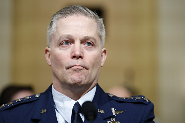 トランプ氏　国家安全保障の上層部を刷新　NSA局長と副局長を更迭