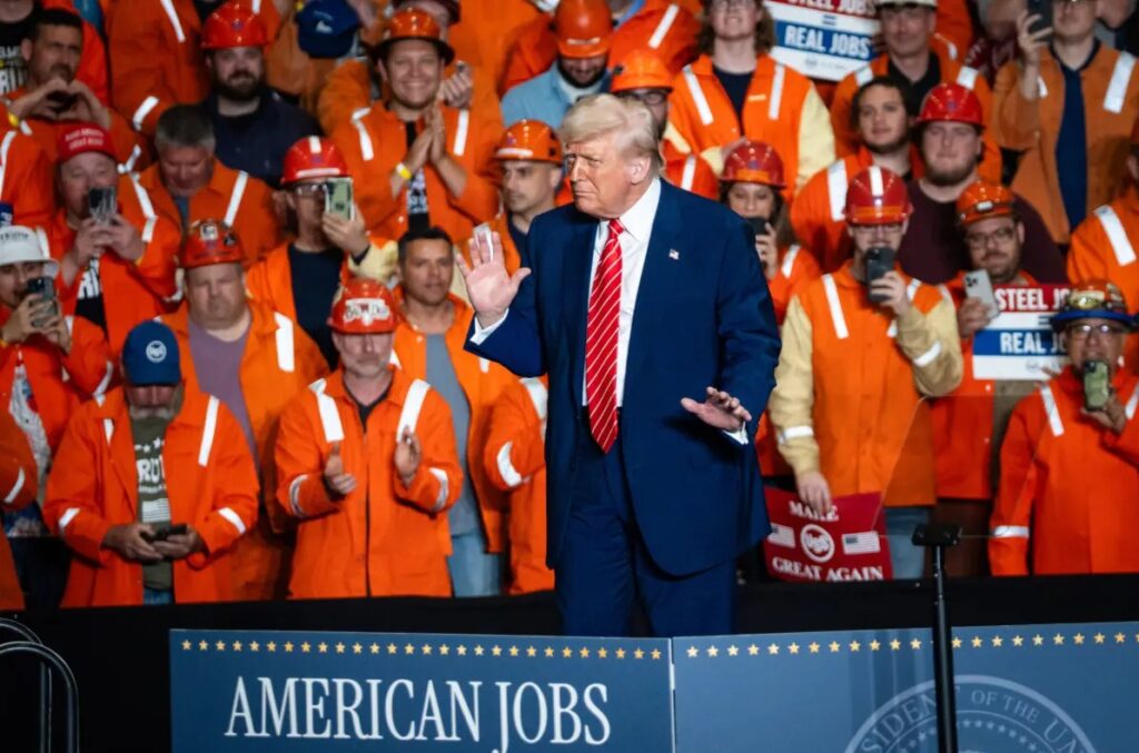 トランプ氏　鉄鋼関税を50％に引き上げへ