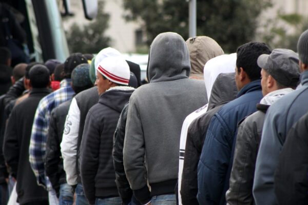 外国人運転手の日本語レベル緩和へ　進む日本の実質的移民政策と国体維持への課題