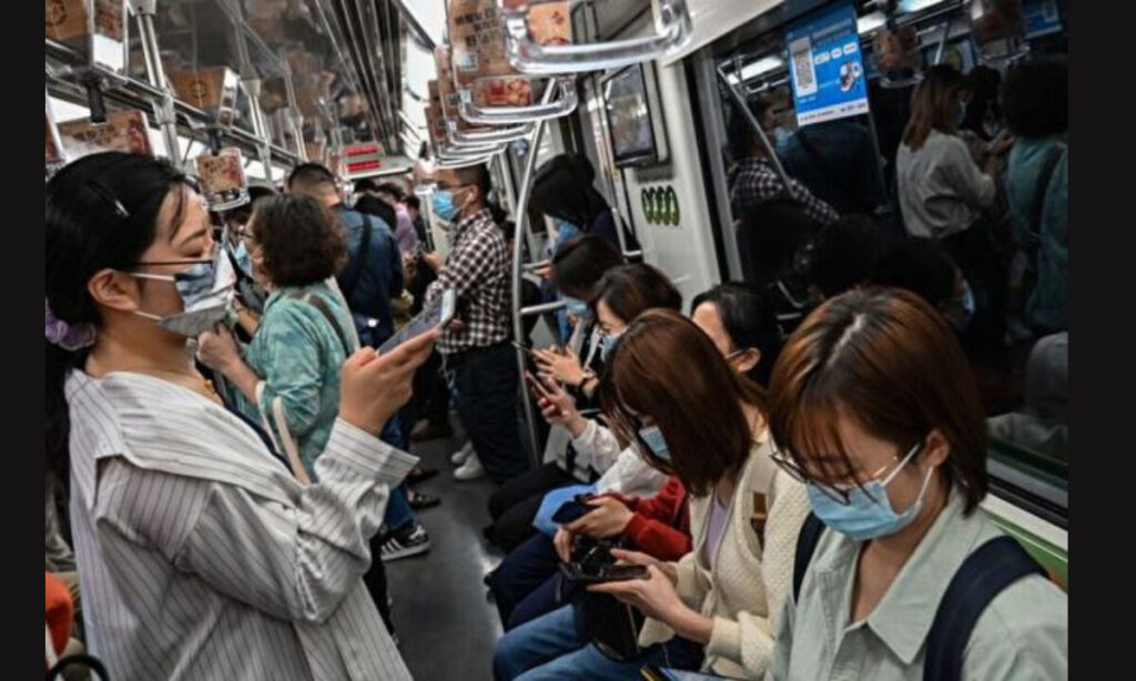 地元財政を圧迫する地下鉄赤字　「蒸し風呂列車」に不満噴出　中国