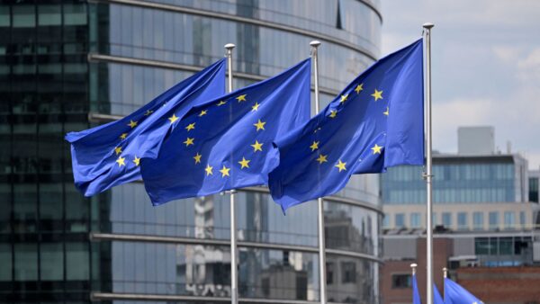 貿易摩擦が激化　EUが中国医療機器入札を制限