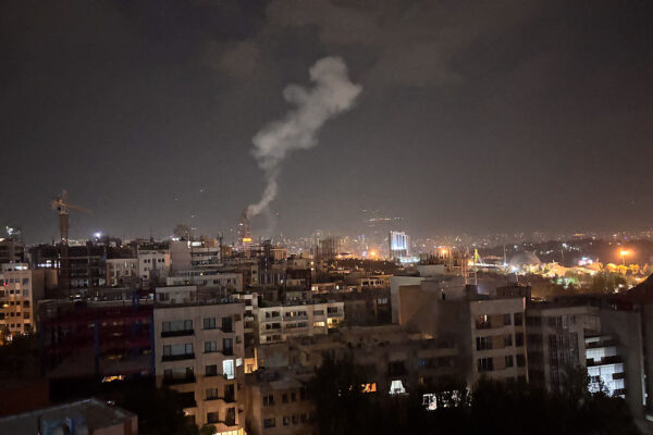 トランプ氏　対イラン攻撃「2週間以内に決断」