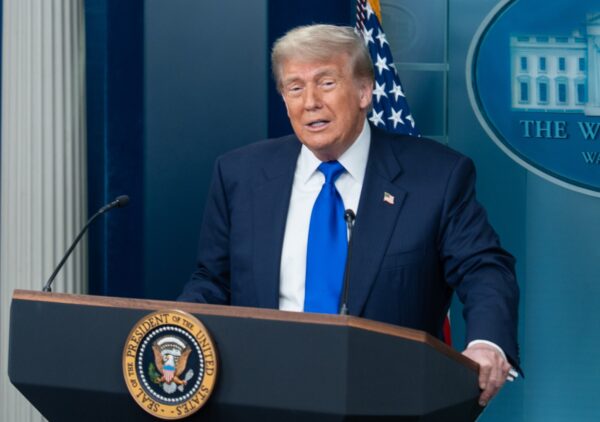 トランプ大統領　イランが核開発再開すればイスラエルの再攻撃に異論なし