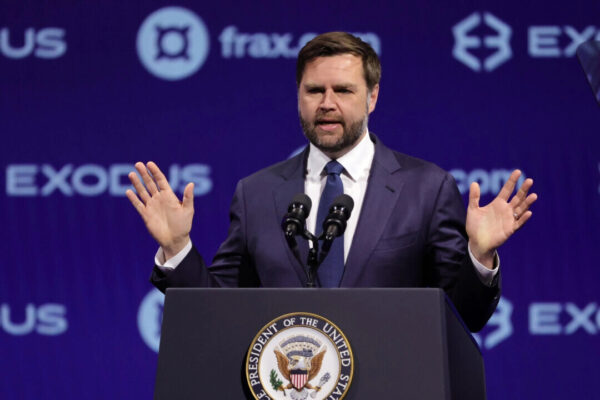 ヴァンス副大統領　トランプ氏は中東地域の「リセットボタンを押した」