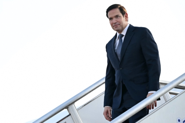 米国務長官がASEAN会議に出席　日本とロシアの外相と会談も