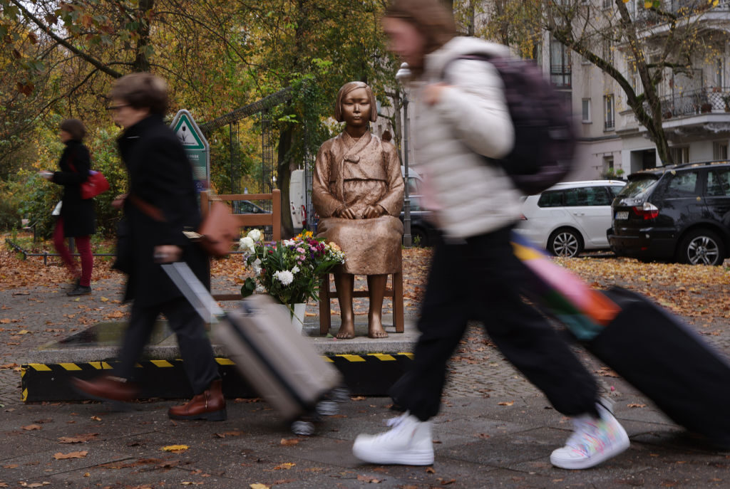 韓国右派が「少女像」の撤去を要求　慰安婦問題の経緯