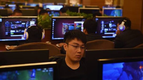 中国11億人を監視下に　始動した「ネット身分証」と市民の反発