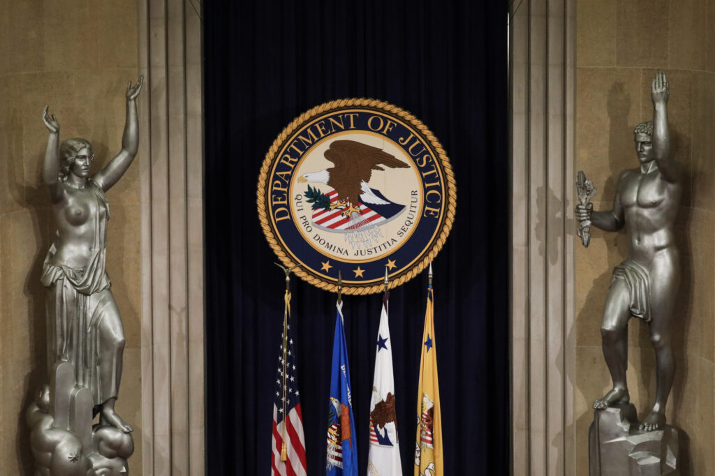 米国　中共スパイ活動に反撃　ハッカー・スパイら次々と逮捕