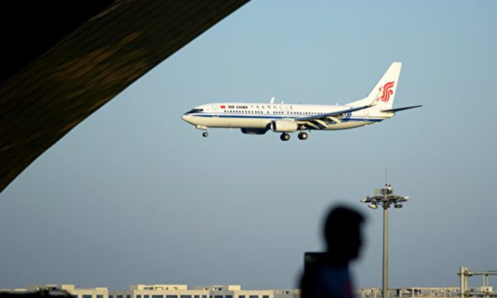 中国観光業　夏の繁忙期が消滅　ホテルは「半額でも客来ない」