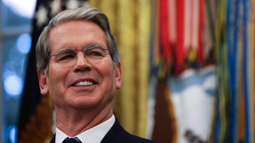 米財務長官　米中交渉を示唆　トランプ氏は習の招待にまだ応じず