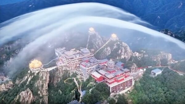 道教の聖地に広がる「仙境」　中国・老君山【動画あり】