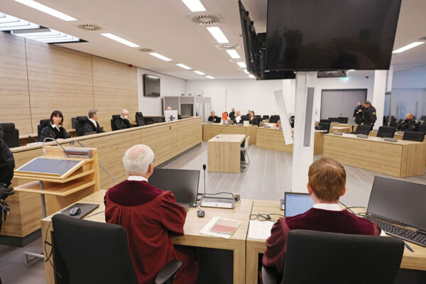 ドイツで中共スパイ事件審理開始　軍事・政治情報漏洩の全容