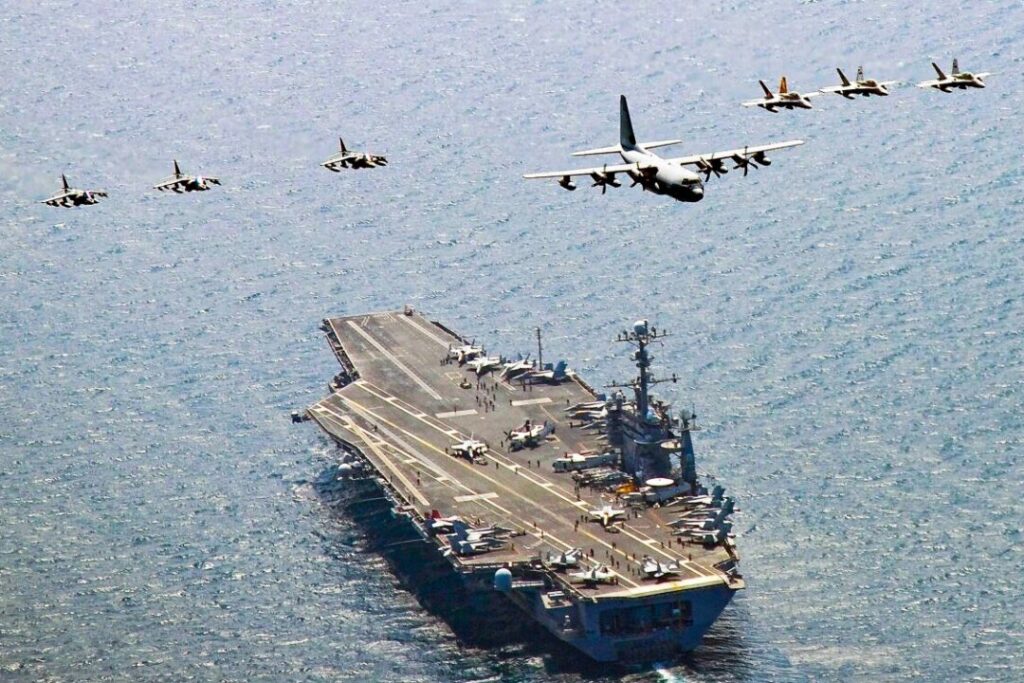 空母ジョージ・ワシントンの「失われた6年」　米海軍を揺るがす造船の危機