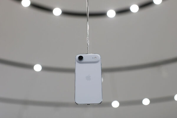 iPhone 17発表　史上最薄モデルや翻訳対応AirPodsも登場