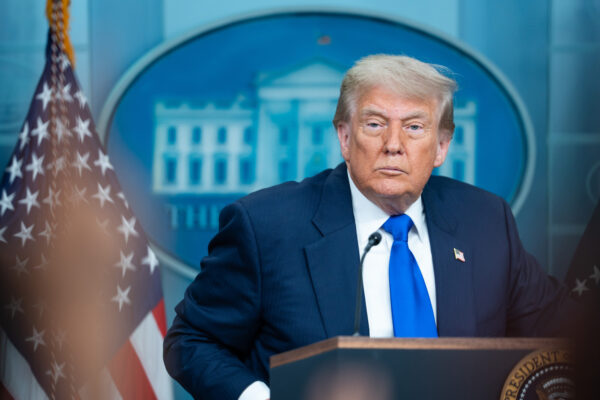 トランプ氏　NYタイムズを名誉毀損で提訴　150億ドルの損害賠償を請求