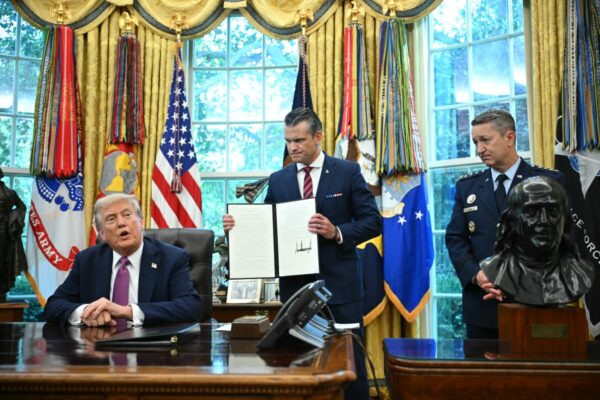 トランプ氏　米軍高級幹部会議に出席へ