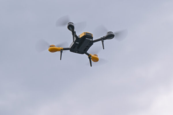 デンマーク警察　オールボー空港を一時閉鎖　無人機の侵入で航空安全に警戒強まる